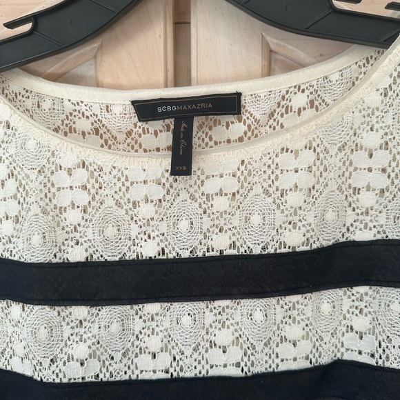 BCBG XXS Lace top - Picture 3 of 3